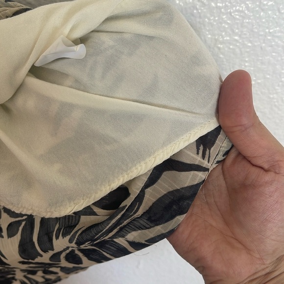 Fall short sleeve lined dress perfect for summer to fall transition - Picture 8 of 8